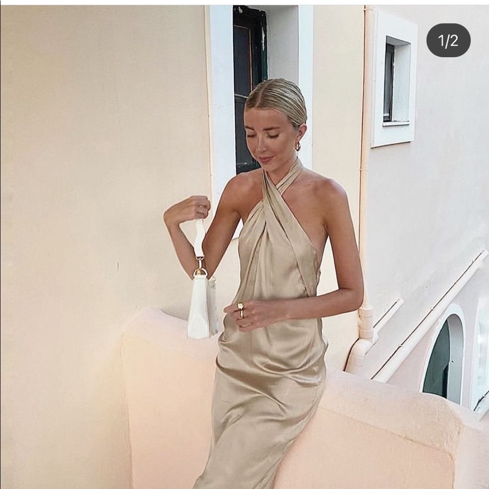 Elle Crossover Halterneck Dress - Picture 4 of 5